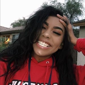 Meet your Posher, Desirae